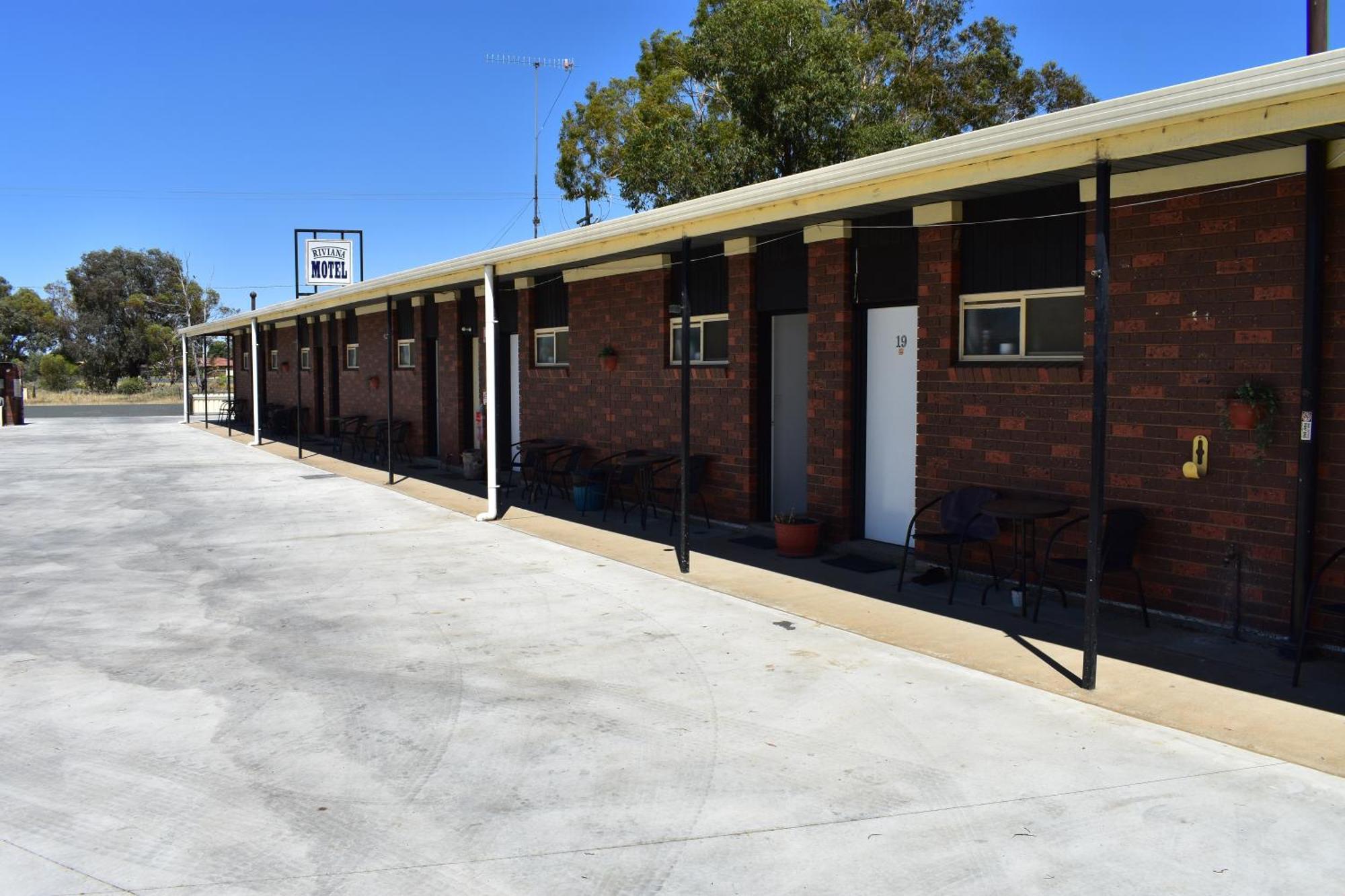 Riviana Motel Deniliquin Exterior foto